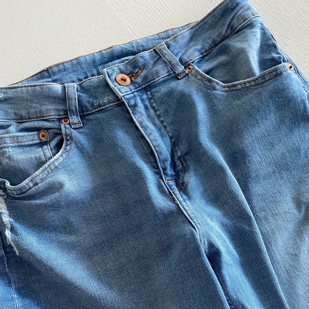 ๐ผ H&M Divided Jeans ๐ผ - Picture 7 of 7